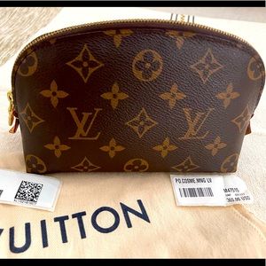 🖤 LOUIS VUITTON MAKE UP BAG 🖤